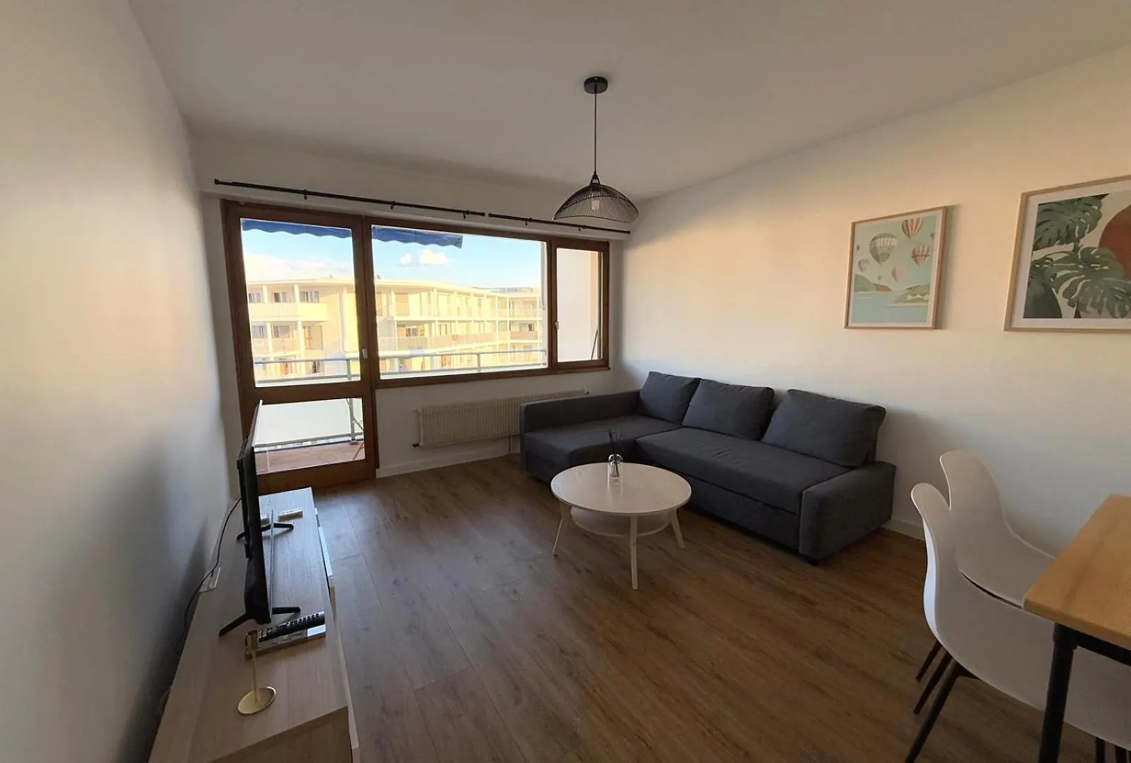 M2 Marquer Appartement Spacieux Et Lumineux Avec Balcon A Deux Pas Du Centre Ville Annemasse Lägenhet